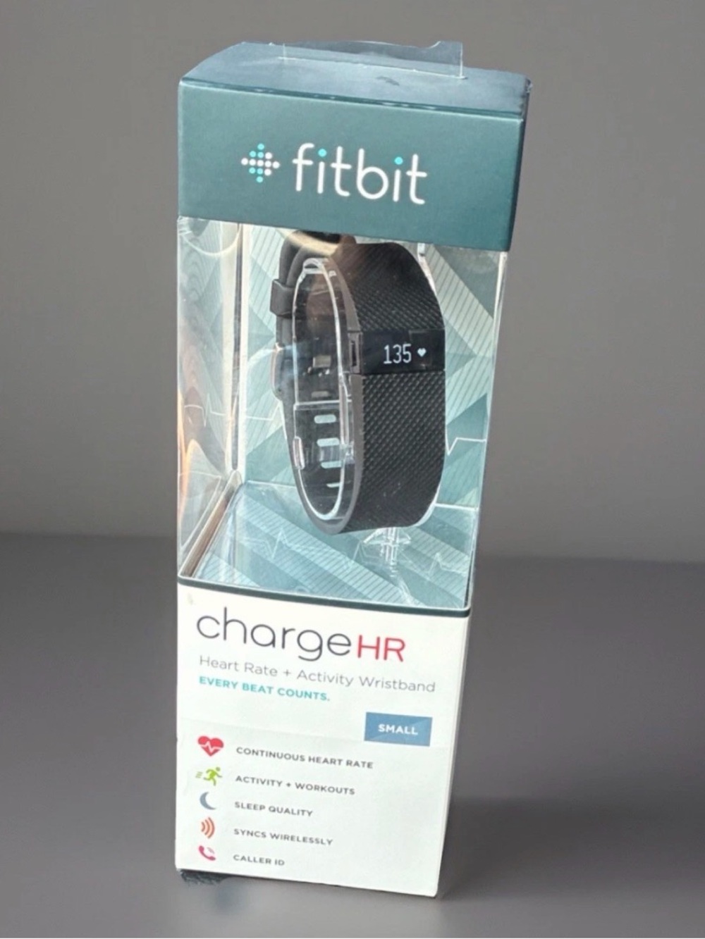fitbit Charge HR Small in Black with Digital Heart-Rate Display